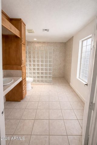 3582 E SANTA FE Lane, Gilbert, AZ 85297