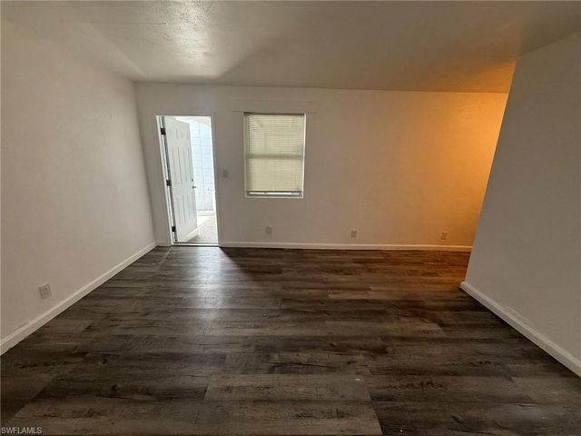 3033 2nd ST 3, Fort Myers, FL 33916