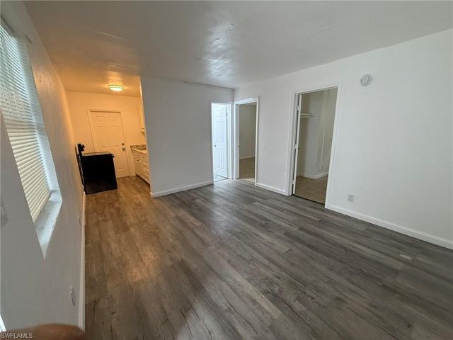 3033 2nd ST 3, Fort Myers, FL 33916