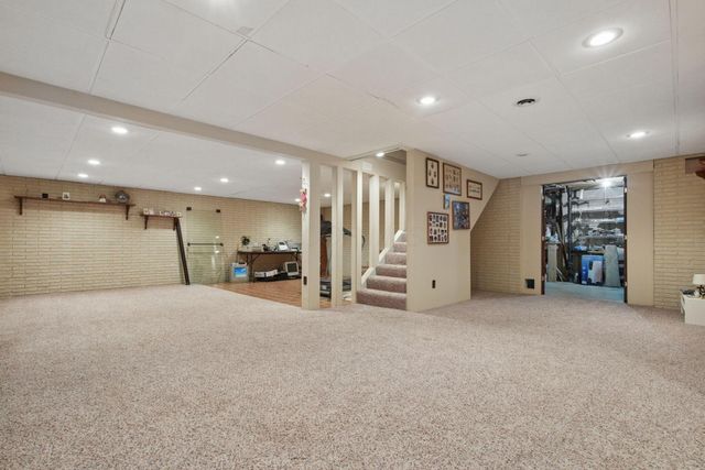 312 Tallowwood Drive, Westerville, OH 43081