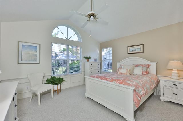 1115 GOLFVIEW WOODS DRIVE, Sun City Center, FL 33573