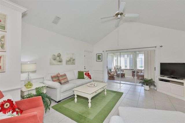 1115 GOLFVIEW WOODS DRIVE, Sun City Center, FL 33573