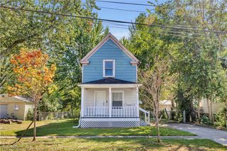 944 Walnut Street, Elyria, OH 44035