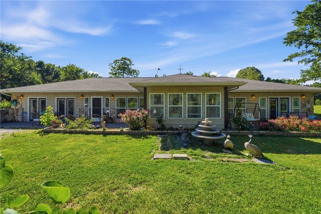 3002 Highway 103 N, Green Forest, AR 72638