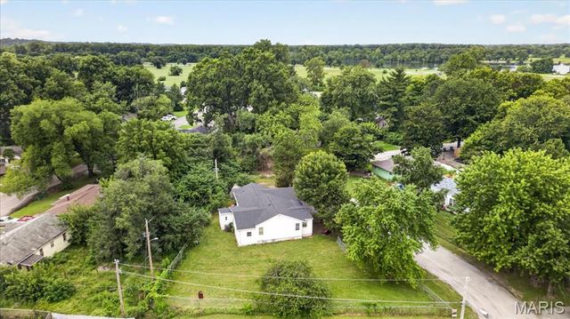 5948 Piat Place, Cahokia, IL 62203
