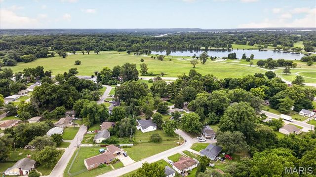 5948 Piat Place, Cahokia, IL 62203
