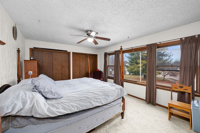 3604 32nd Avenue, Moline, IL 61265