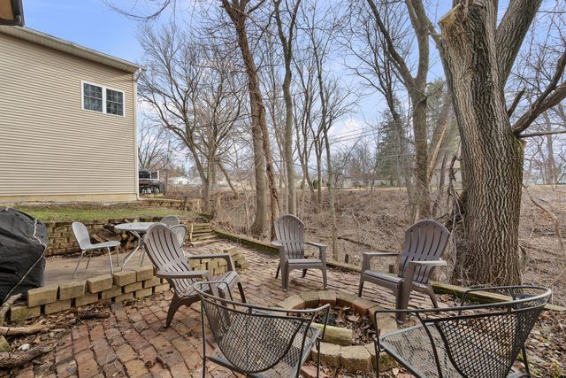 3604 32nd Avenue, Moline, IL 61265