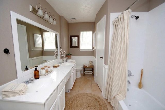 11005 Tobasa Court, Houston, TX 77086