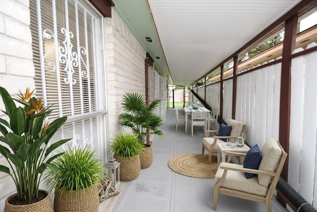 11005 Tobasa Court, Houston, TX 77086