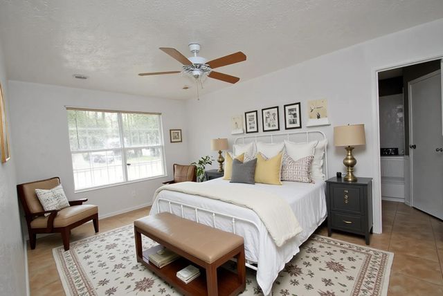 11005 Tobasa Court, Houston, TX 77086