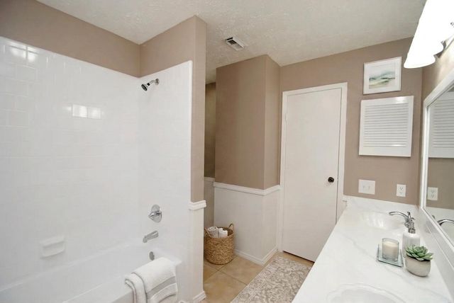 11005 Tobasa Court, Houston, TX 77086