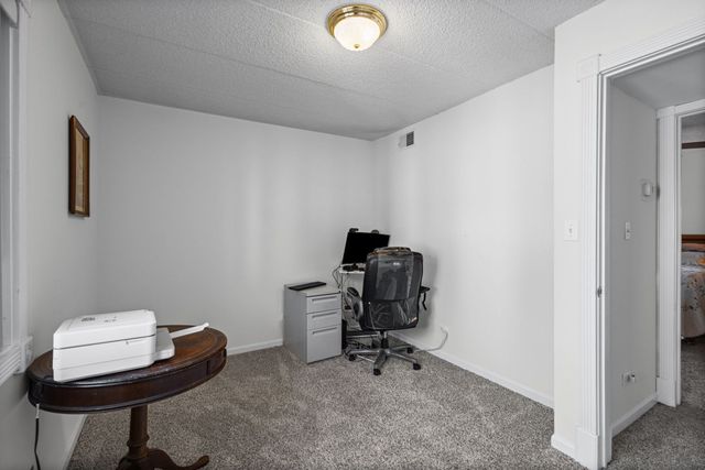 6248 S Gullikson Road 2E, Chicago, IL 60638