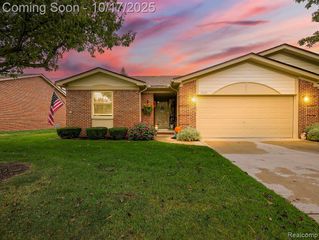 3890 Shannon Drive, Warren, MI 48091