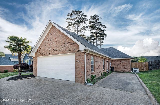 519 Ridge Circle, Brandon, MS 39047