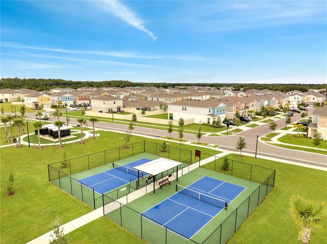 14825 PADDOCK POND AVENUE, Lithia, FL 33547