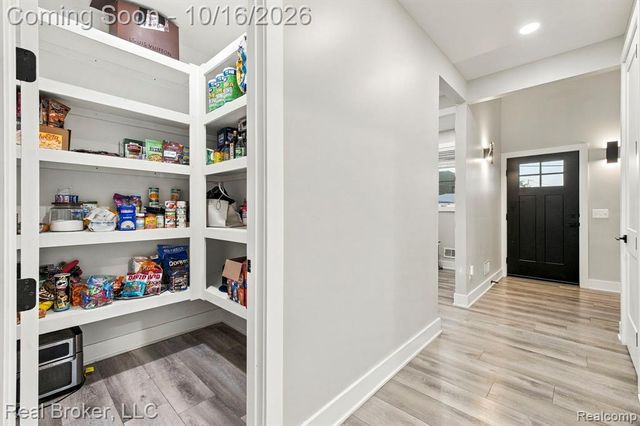 46059 Edgewater Drive, Chesterfield, MI 48047