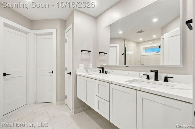 46059 Edgewater Drive, Chesterfield, MI 48047