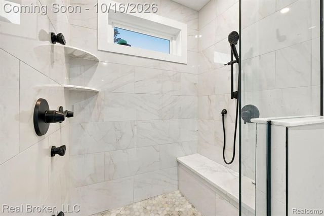 46059 Edgewater Drive, Chesterfield, MI 48047