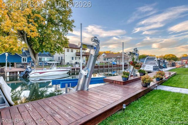 46059 Edgewater Drive, Chesterfield, MI 48047