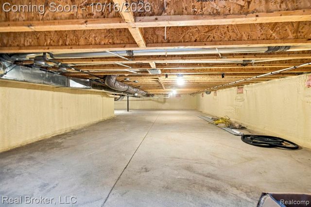46059 Edgewater Drive, Chesterfield, MI 48047