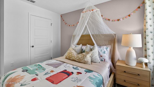 12511 RUSSIAN OLIVE Road, Jacksonville, FL 32218