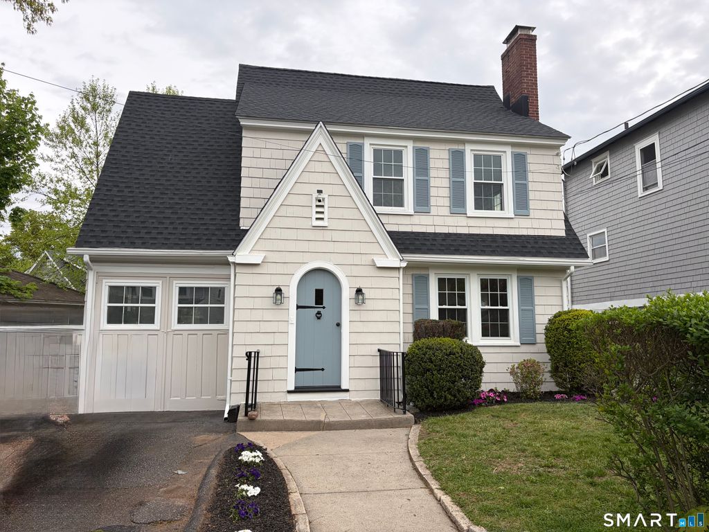10 Elliott Street, Norwalk, CT 06855