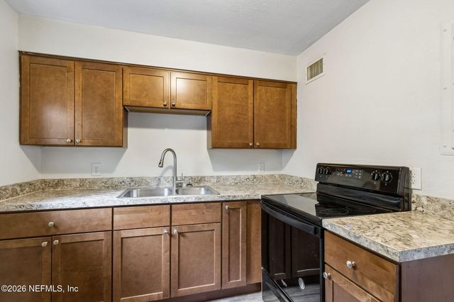 2775 HERSCHEL Street 19, Jacksonville, FL 32205