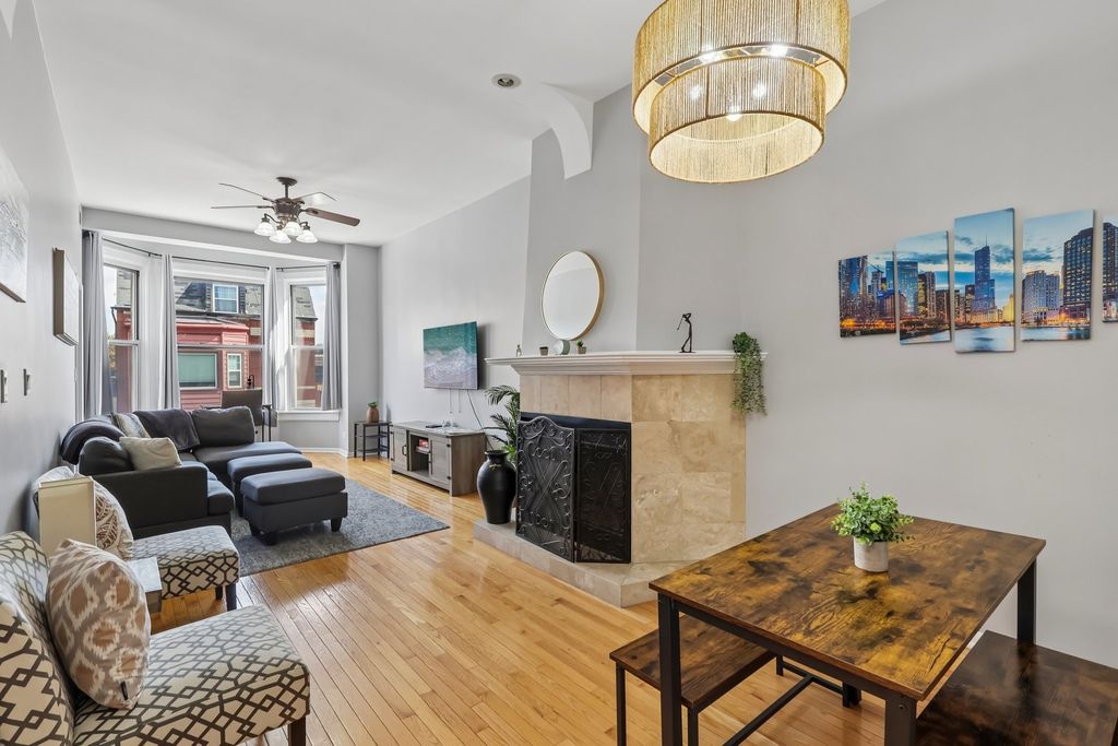 2202 N Clybourn Avenue 3, Chicago, IL 60614 — photo 2