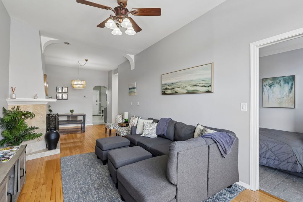 2202 N Clybourn Avenue 3, Chicago, IL 60614 — photo 3