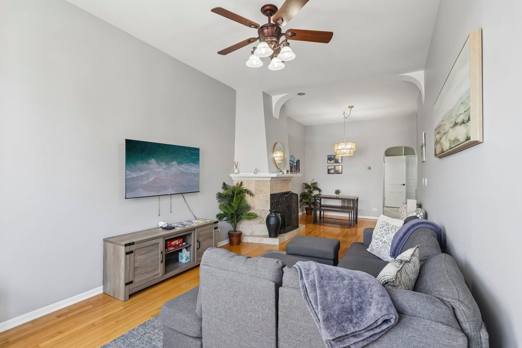 2202 N Clybourn Avenue 3, Chicago, IL 60614 — photo 4