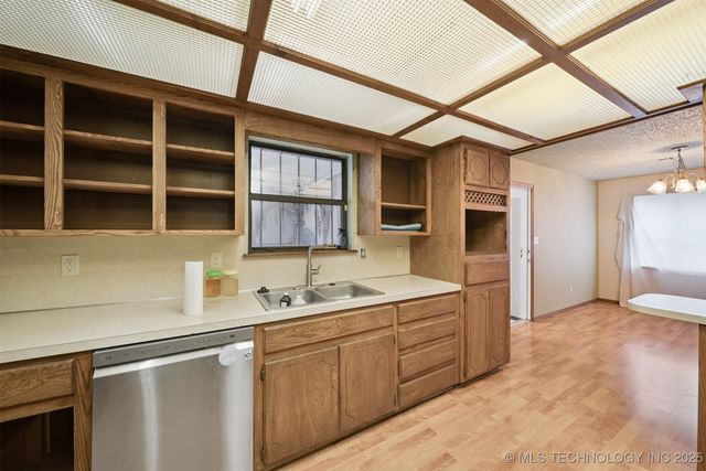 205 E Layton Street, Chelsea, OK 74016