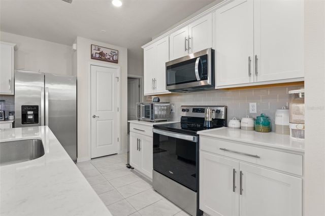 2125 CANOPY TERRACE BOULEVARD, Deland, FL 32724