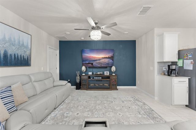 2125 CANOPY TERRACE BOULEVARD, Deland, FL 32724