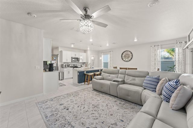 2125 CANOPY TERRACE BOULEVARD, Deland, FL 32724