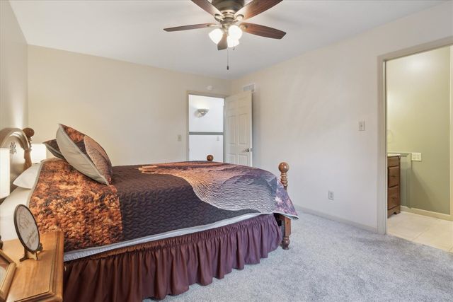 33944 Redfield St, Niles, MI 49120