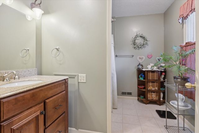 33944 Redfield St, Niles, MI 49120