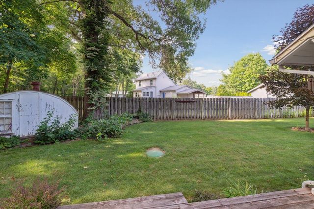 33944 Redfield St, Niles, MI 49120