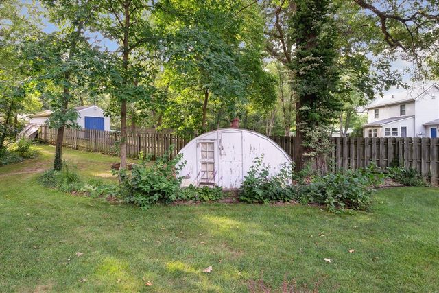 33944 Redfield St, Niles, MI 49120