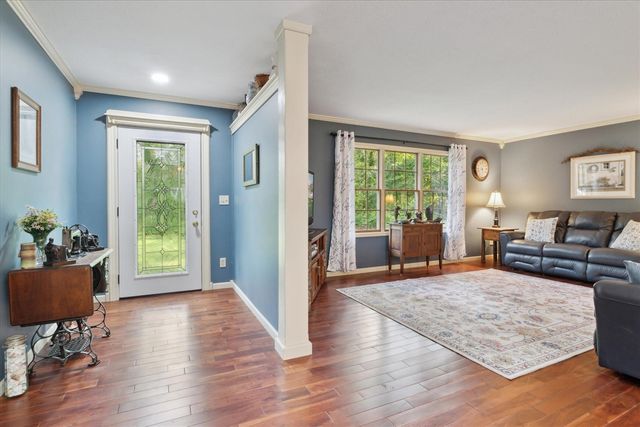 33944 Redfield St, Niles, MI 49120