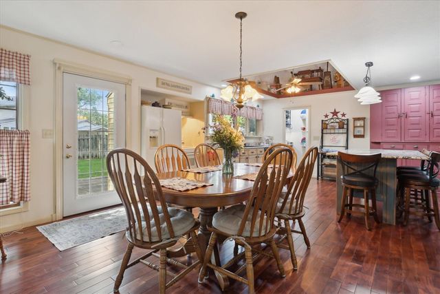 33944 Redfield St, Niles, MI 49120
