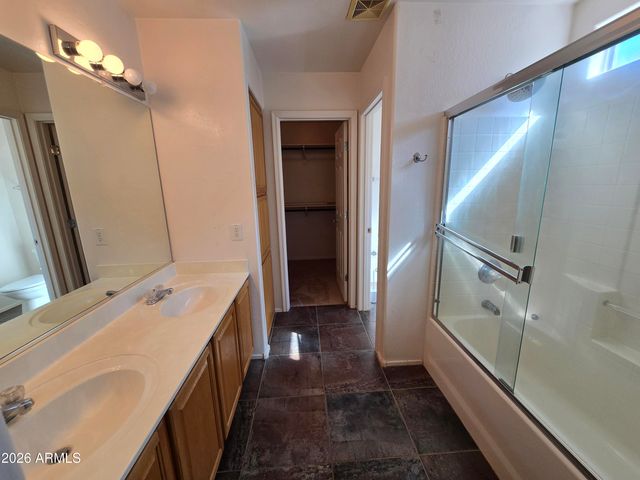 1977 E EMILY Lane, Gilbert, AZ 85295