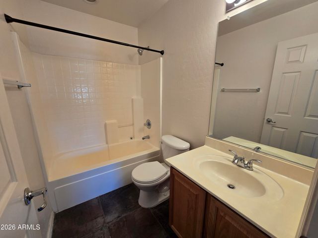 1977 E EMILY Lane, Gilbert, AZ 85295