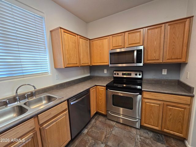 1977 E EMILY Lane, Gilbert, AZ 85295