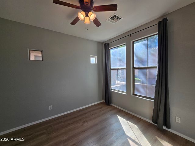 1977 E EMILY Lane, Gilbert, AZ 85295