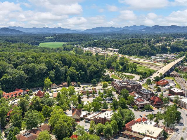 3 Kitchin Place, Asheville, NC 28803