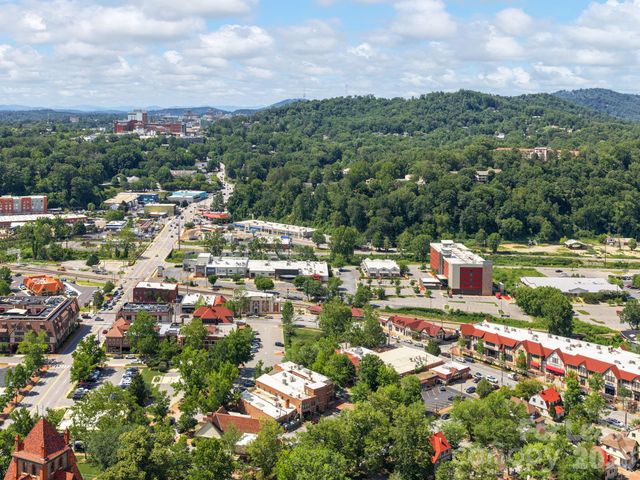 3 Kitchin Place, Asheville, NC 28803