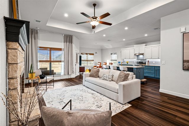 1306 E Apache Trail, Granbury, TX 76048