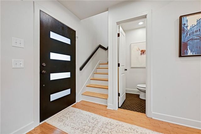 9515 Lee Boulevard, Leawood, KS 66206