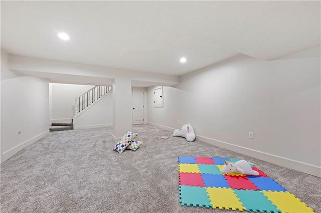 9515 Lee Boulevard, Leawood, KS 66206